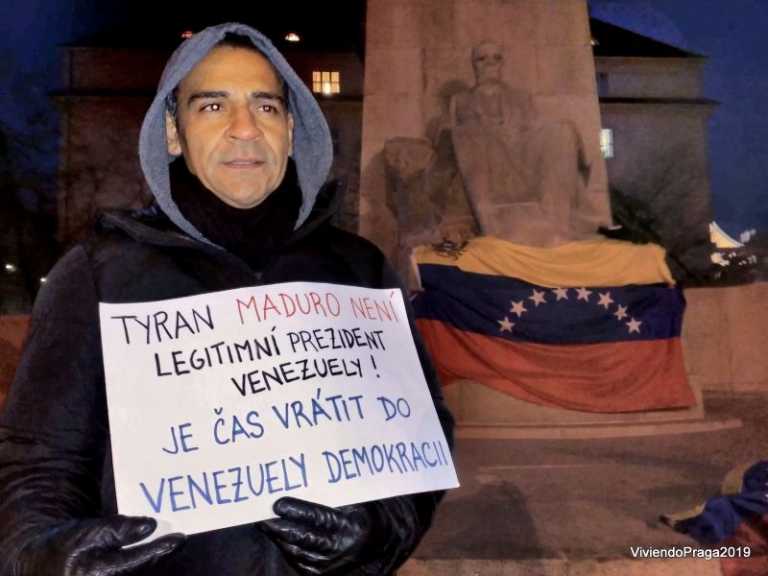 Venezolanos Pidieron La Salida De Maduro