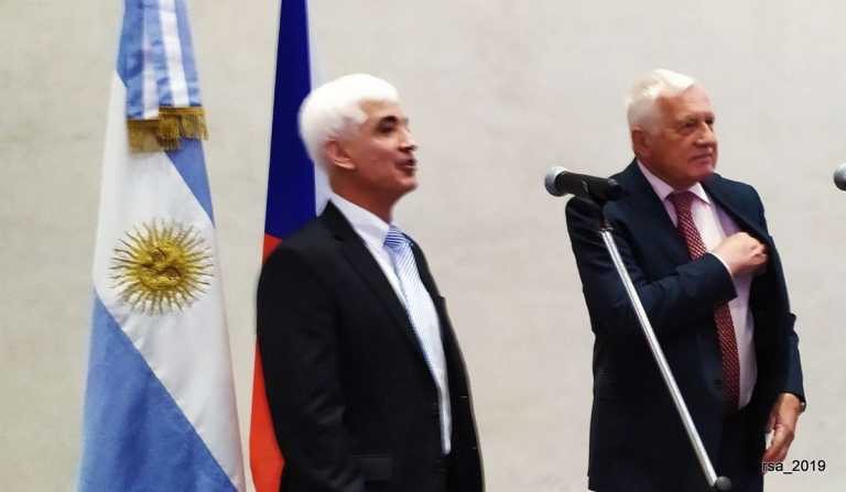 Fotoreportaje: Argentinos celebraron en Praga su Día Nacional