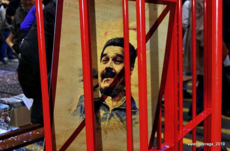 Vargas Llosa: «La caída del régimen de Maduro en Venezuela es irreversible»