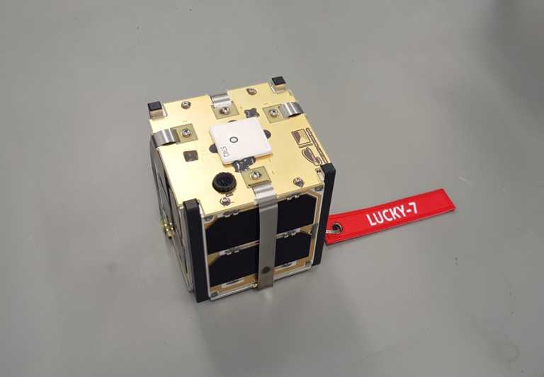 Está ya en el espacio «LUCKY-7», el satélite checo