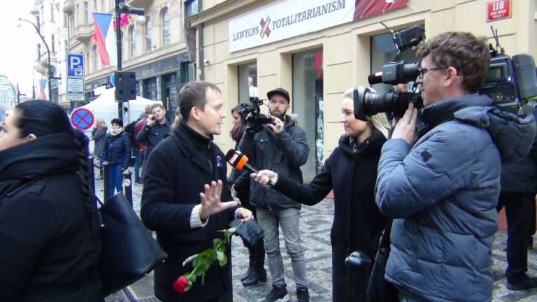 El alcalde de Praga Zdeněk Hřib  ira  a Bruselas para saber bajo que condiciones puede publicar los resultados de la auditoría.