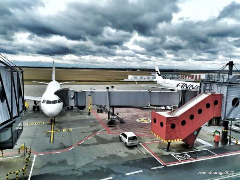 Grandes retrasos en el aeropuerto de Praga