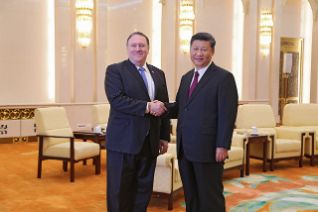 Pompeo: China es una amenaza para la libertad